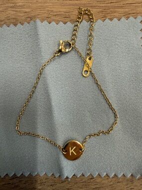 Gold Initial K Disc Bracelet - Personalized Women’s Jewelry
